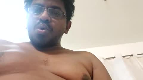 hotgluteus4321 online show from 15, 5, 2026