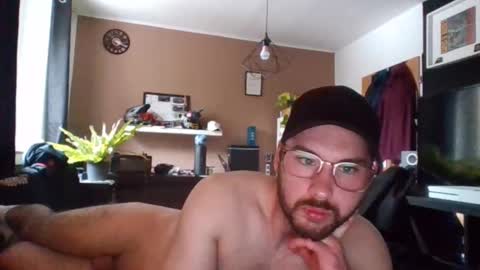 hotguitarplayernaked online show from 10, 10, 2025
