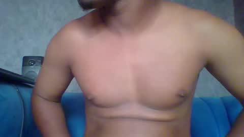 hotguyy001 online show from 13, 2, 2025