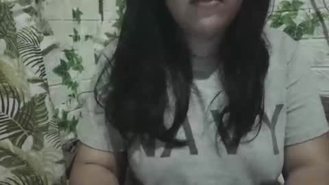 hotiemorenagurl18 online show from 10, 5, 2026