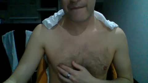 Snapshot of hotitan chatting on 18, 11, 2025 hottitan twitter Marianoshcam online show from 18, 11, 2025