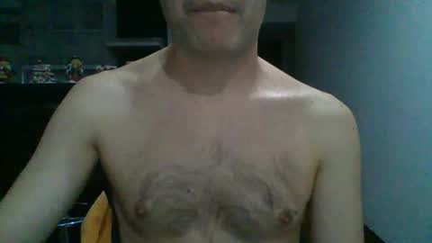 Snapshot of hotitan chatting on 17, 12, 2025 hottitan twitter Marianoshcam online show from 17, 12, 2025