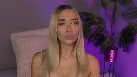 Snapshot of hotjessxx chatting on 10, 7, 2026 Maria online show from 10, 7, 2026