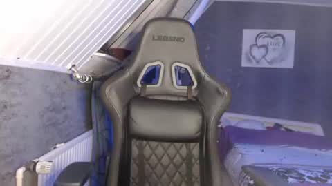 Snapshot of hotkellyandkevinn chatting on 10, 12, 2024 KevinKellyy online show from 10, 12, 2024