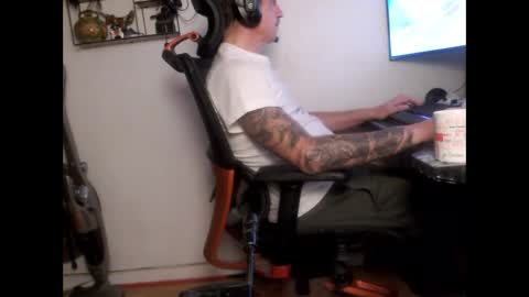 Snapshot of hotkinkytat chatting on 2, 3, 2025 hotkinkytat online show from 2, 3, 2025