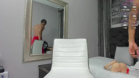 Hotkoljei online show from 4, 2, 2025