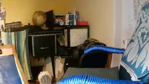 Snapshot of hotleopold chatting on 3, 1, 2025 hotleopold online show from 3, 1, 2025