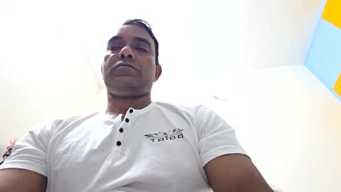 hotm_on_cam online show from 1, 2, 2026