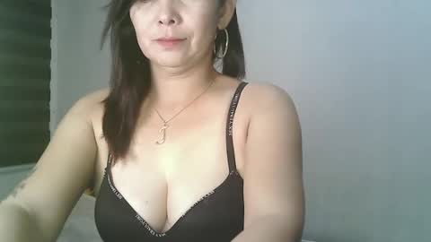 Snapshot of hotmamajen4u chatting on 22, 4, 2026 hotmamajen4u online show from 22, 4, 2026