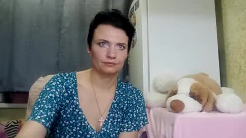 hotmamaqueen234 online show from 17, 3, 2026