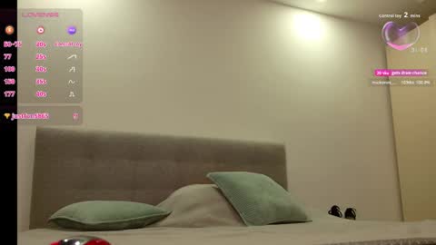 Snapshot of hotmompeach chatting on 28, 11, 2025 Anna- next on 1129 7pm CET online show from 28, 11, 2025