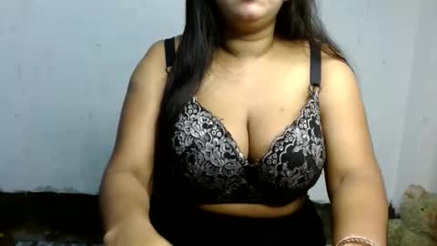 Snapshot of hotmuskan21 chatting on 10, 10, 2025 Muskan online show from 10, 10, 2025