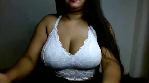 Snapshot of hotmuskan21 chatting on 24, 10, 2025 Muskan online show from 24, 10, 2025