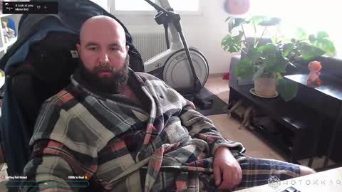 Snapshot of hotokar chatting on 19, 10, 2025 Hotokkar online show from 19, 10, 2025