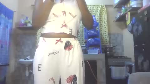 Snapshot of hotsassyqueen219667 chatting on 7, 6, 2026 Kichuna online show from 7, 6, 2026