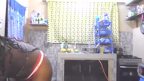 Snapshot of hotsassyqueen219667 chatting on 17, 6, 2026 Kichuna online show from 17, 6, 2026