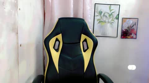 Snapshot of hotscarletcumxx chatting on 13, 1, 2025 veronica online show from 13, 1, 2025