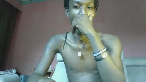 hotshadowx online show from 18, 5, 2026