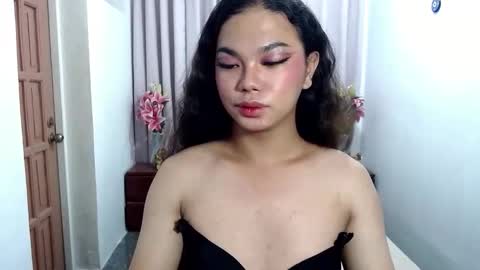 Snapshot of hotsiren101 chatting on 22, 12, 2025 hotsiren101 online show from 22, 12, 2025