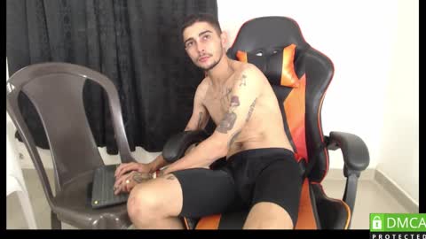 Snapshot of hotsteel420 chatting on 9, 9, 2025 hotsteel420 online show from 9, 9, 2025