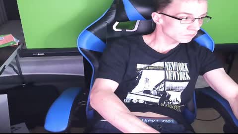 hotsummerboy89 online show from 22, 1, 2025