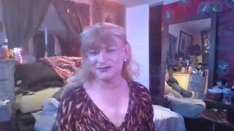 Snapshot of hotsuzyluv chatting on 12, 4, 2026 hotsuzyluv online show from 12, 4, 2026