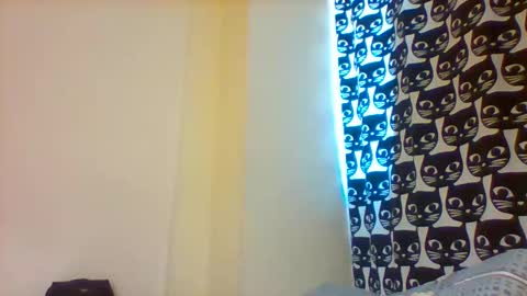 Snapshot of hott_amalia chatting on 2, 12, 2025 Amalia online show from 2, 12, 2025