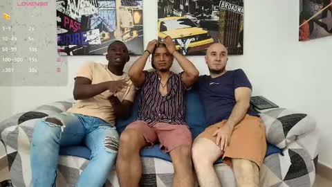 Snapshot of hott_asses chatting on 5, 1, 2025 hott_asses online show from 5, 1, 2025