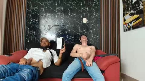 Snapshot of hott_asses chatting on 19, 2, 2025 hott_asses online show from 19, 2, 2025