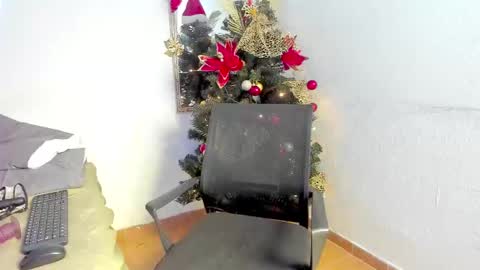 Hott Hanna online show from 15, 12, 2024