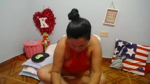 Snapshot of hottasttywoman chatting on 1, 1, 2025 victorya karolyna online show from 1, 1, 2025