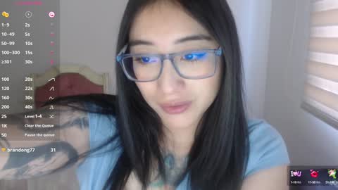 Snapshot of hottbee1 chatting on 22, 12, 2024 AMY online show from 22, 12, 2024