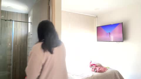 Snapshot of hottbee1 chatting on 18, 1, 2025 AMY online show from 18, 1, 2025