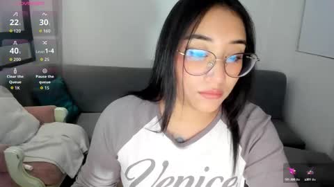 Snapshot of hottbee1 chatting on 9, 9, 2025 AMY online show from 9, 9, 2025