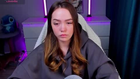 hello Im Eva online show from 26, 3, 2026