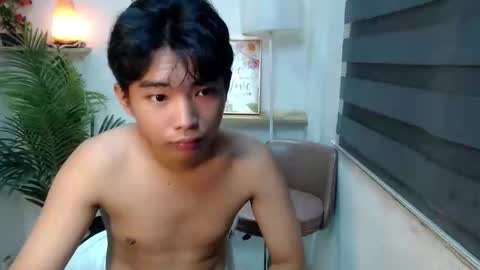 hottestloues online show from 19, 4, 2026