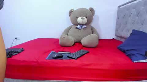 Snapshot of hottie_couplee chatting on 20, 6, 2026 Tavo and lucy online show from 20, 6, 2026