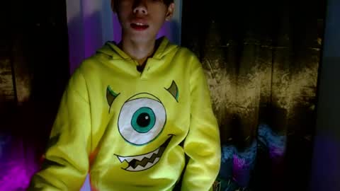 Snapshot of hottie_spicy69 chatting on 24, 7, 2026 R I A online show from 24, 7, 2026