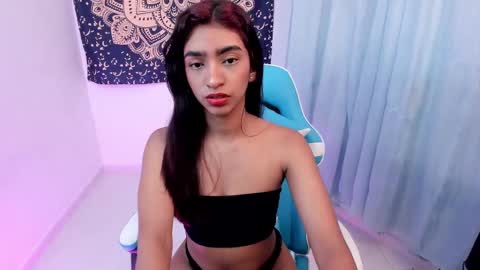 Snapshot of hottie_veronica chatting on 1, 3, 2025 Veronica independent model online show from 1, 3, 2025