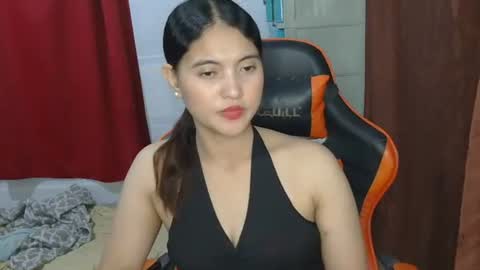 Snapshot of hottiqueeny chatting on 4, 12, 2024 hottiqueeny online show from 4, 12, 2024