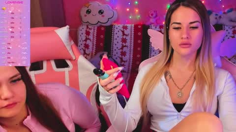 Snapshot of hotty_girls_here chatting on 30, 12, 2024 Ivanna and Jessica online show from 30, 12, 2024