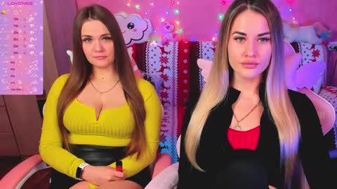 Snapshot of hotty_girls_here chatting on 2, 2, 2025 Ivanna and Jessica online show from 2, 2, 2025