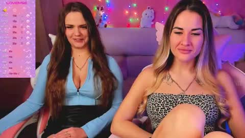 Snapshot of hotty_girls_here chatting on 10, 3, 2025 Ivanna and Jessica online show from 10, 3, 2025