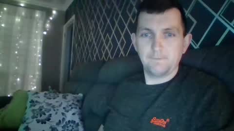 hotuk86 online show from 18, 2, 2025