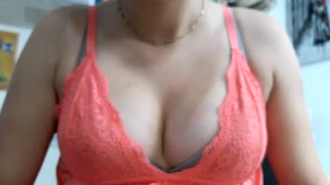Snapshot of hotwinterxx chatting on 12, 7, 2026 Hotwixx online show from 12, 7, 2026
