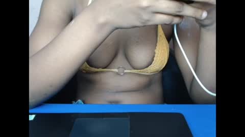 hotxxebony online show from 4, 4, 2026