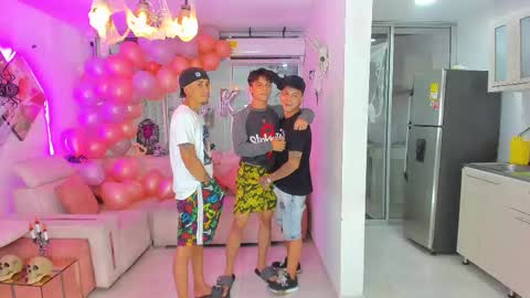 Snapshot of houseofwarrios chatting on 30, 10, 2025 we are Harry Jersi pablo and our mod talco online show from 30, 10, 2025