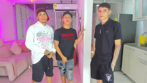 Snapshot of houseofwarrios chatting on 6, 11, 2025 we are Harry Jersi pablo and our mod talco online show from 6, 11, 2025