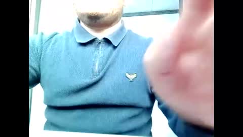 Snapshot of houskji8 chatting on 30, 9, 2025 houskji8 online show from 30, 9, 2025