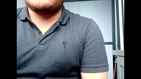 Snapshot of houskji8 chatting on 2, 10, 2025 houskji8 online show from 2, 10, 2025